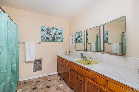 1619 Montgomery Dr, Vista, CA 92084 photo 18