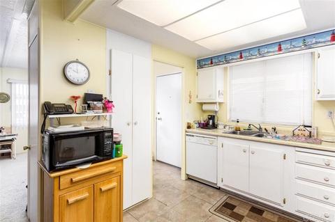 204 Mockingbird Ln, Oceanside, CA 92057 photo 9