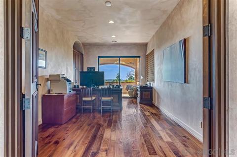 2046 Mango Gln, Vista, CA 92084 photo 19