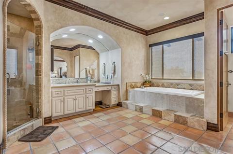 2046 Mango Gln, Vista, CA 92084 photo 15
