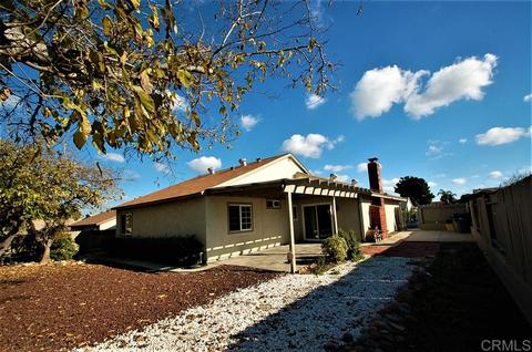 3533 Strawberry Pl, Oceanside, CA 92056 photo 4