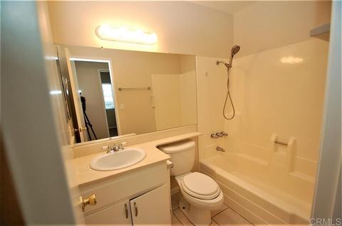 3533 Strawberry Pl, Oceanside, CA 92056 photo 14