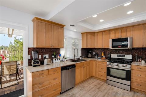 1622 Harbor Dr, Vista, CA 92081 photo 6