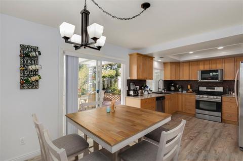 1622 Harbor Dr, Vista, CA 92081 photo 5