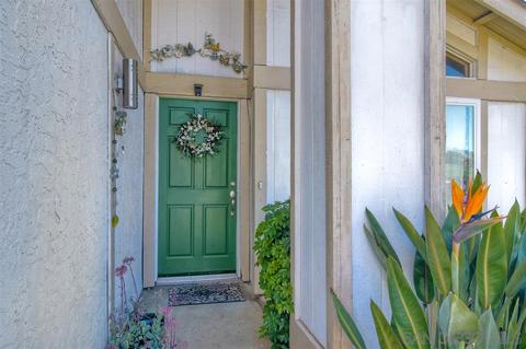 2354 Valley View Pl, Escondido, CA 92026 photo 2