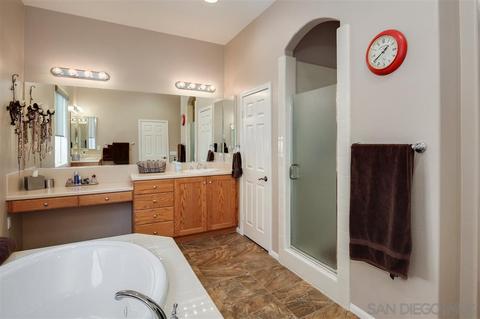 370 Melbourne Gln, Escondido, CA 92026 photo 17
