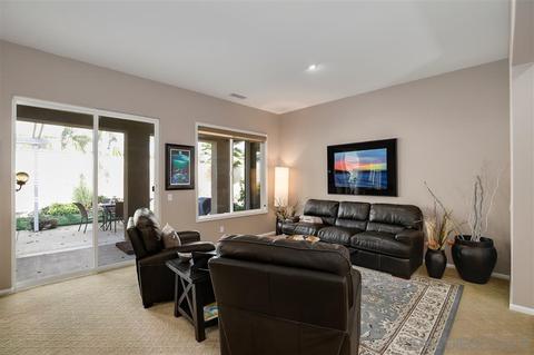 370 Melbourne Gln, Escondido, CA 92026 photo 5