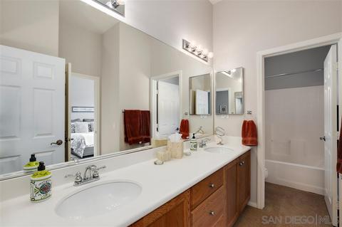 370 Melbourne Gln, Escondido, CA 92026 photo 19