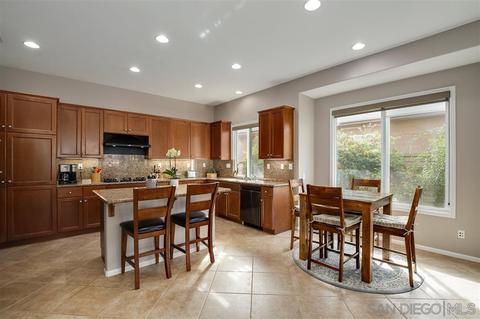 370 Melbourne Gln, Escondido, CA 92026 photo 10