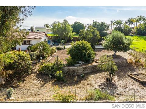 1209 Sunset Dr, Vista, CA 92081 photo 23