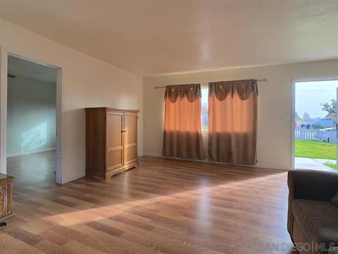 916 Ramona Ave, Spring Valley, CA 91977 photo 17
