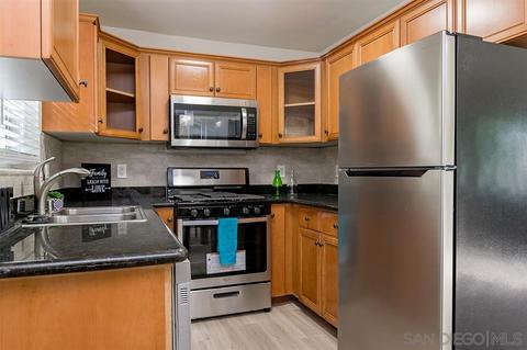 180 Avenida Descanso #J, Oceanside, CA 92057 photo 9