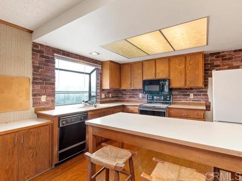 646 Cortez Ave, Vista, CA 92084 photo 8