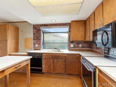 646 Cortez Ave, Vista, CA 92084 photo 9