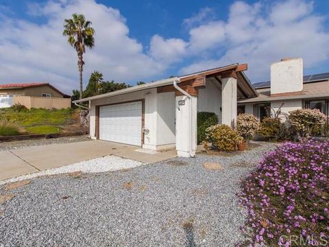 646 Cortez Ave, Vista, CA 92084 photo 3