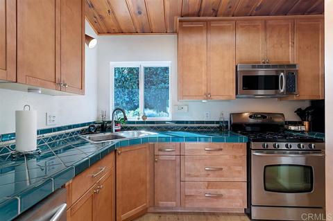 1153 Thomas Way, Escondido, CA 92027 photo 7