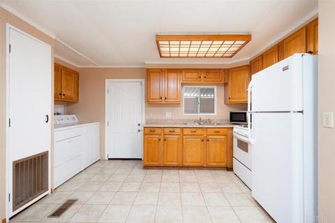 30 Ellen Ln, Oceanside, CA 92058 photo 15