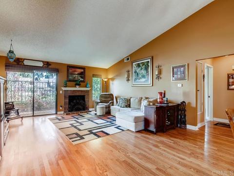 1296 Longfellow Rd, Vista, CA 92081 photo 2
