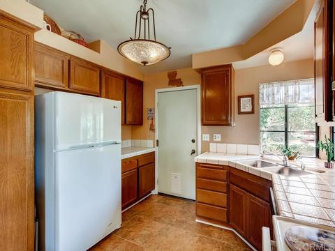 1296 Longfellow Rd, Vista, CA 92081 photo 6