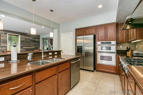 1090 Meridian Ct, Oceanside, CA 92057 photo 8