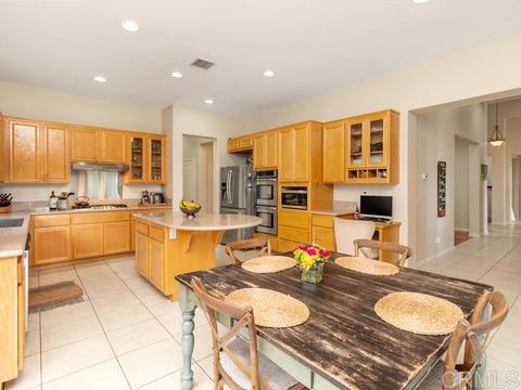 2188 Kirkcaldy Rd, Fallbrook, CA 92028 photo 4