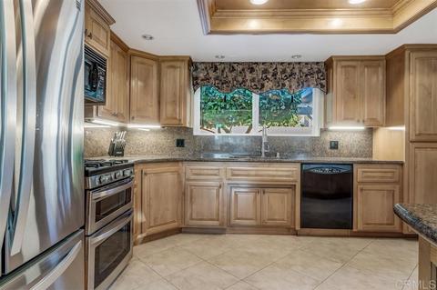 943 Elder St, Fallbrook, CA 92028 photo 8
