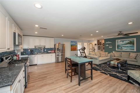 1542 E Msn, Escondido, CA 92027 photo 6