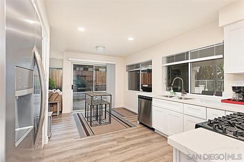 937 Masters Dr, Oceanside, CA 92057 photo 1