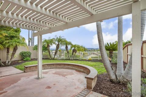 1866 Willow Way, Vista, CA 92081 photo 2