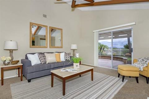 1866 Willow Way, Vista, CA 92081 photo 10