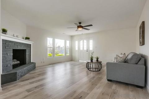 566 Hoover, Oceanside, CA 92054 photo 7