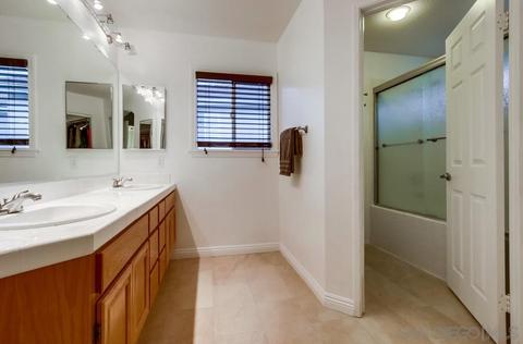 29722 Platanus Dr, Escondido, CA 92026 photo 9