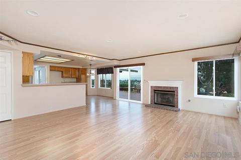 1370 Clear Crest Cir, Vista, CA 92084 photo 8