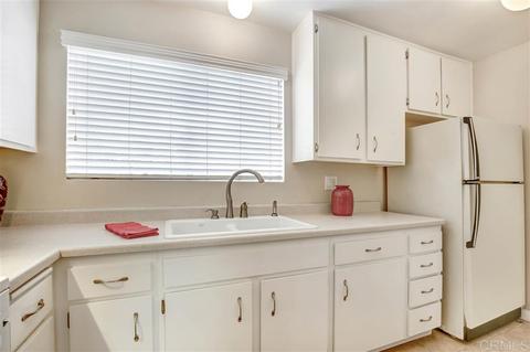 1445 Peacock Blvd, Oceanside, CA 92056 photo 13