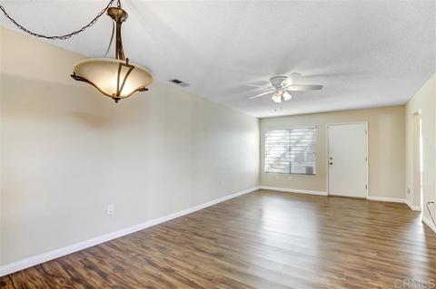 1445 Peacock Blvd, Oceanside, CA 92056 photo 3