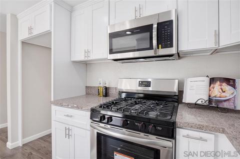 1732 Avenida Segovia, Oceanside, CA 92056 photo 10