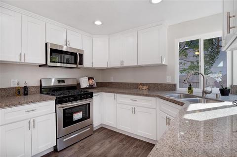 1732 Avenida Segovia, Oceanside, CA 92056 photo 9