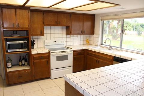 2467 Colinas Paseo, El Cajon, CA 92019 photo 7