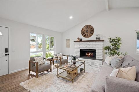 841 Warmlands Ave, Vista, CA 92084 photo 4