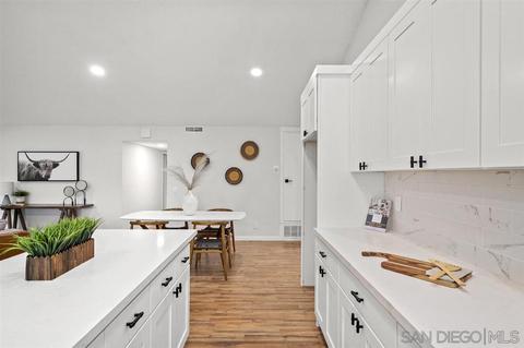841 Warmlands Ave, Vista, CA 92084 photo 9