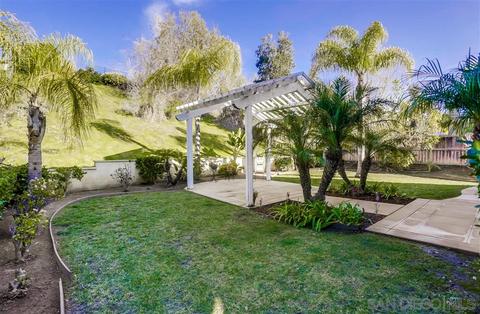 377 Edgewater Dr, San Marcos, CA 92078 photo 18