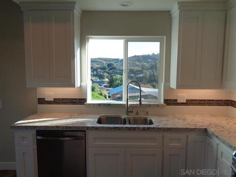 9453 Janet Ln, Lakeside, CA 92040 photo 5