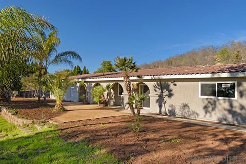 696 Amigos Rd, Ramona, CA 92065 photo 3