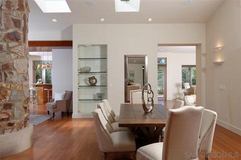 1740 Colgate Cir, La Jolla, CA 92037 photo 8