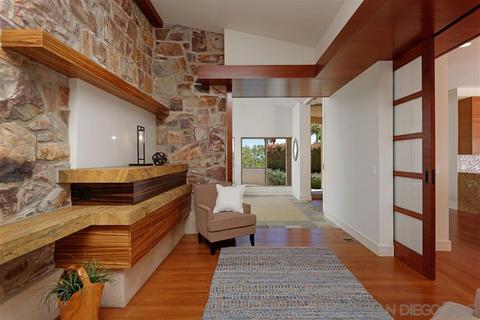 1740 Colgate Cir, La Jolla, CA 92037 photo 9