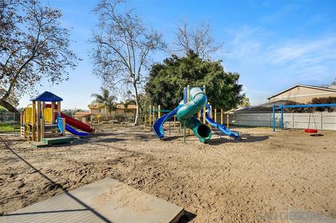 155 Village Green Rd, Encinitas, CA 92024 photo 22