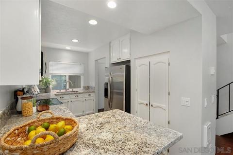 155 Village Green Rd, Encinitas, CA 92024 photo 9