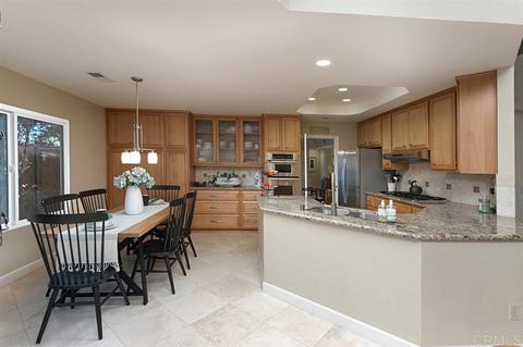 2832 Pasatiempo Gln, Escondido, CA 92025 photo 9