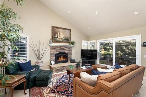 2832 Pasatiempo Gln, Escondido, CA 92025 photo 8