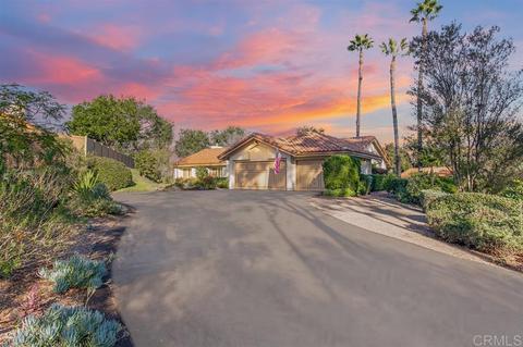 2832 Pasatiempo Gln, Escondido, CA 92025 photo 2